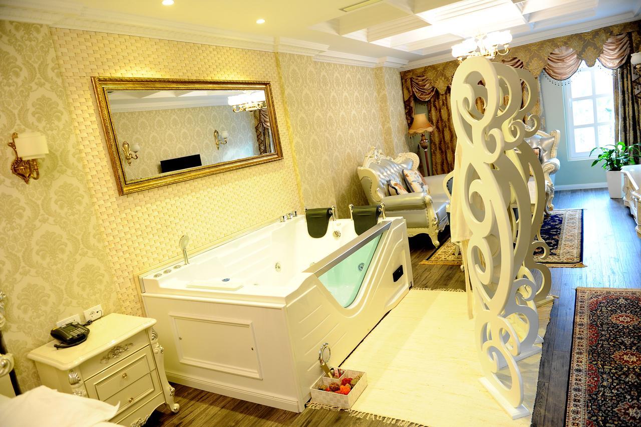 Hotel Britania Kamez Bagian luar foto